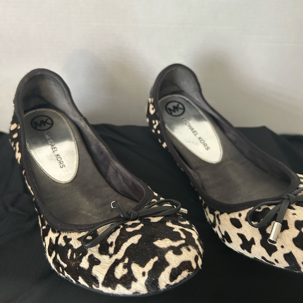 Michael Kors Black and Cream Flats with Rounded Toe